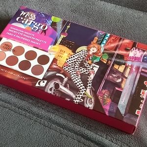 Miss cargo Shanghai night smokey eye palette